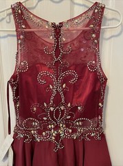 Huifany Bridal Size 6 Rhinestone Appliqué Sleeveless Rear Zipper Cocktail Dress