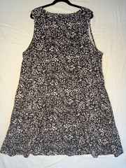 Black & White floral comfort wear dress w/pockets lightweight stretch sz 3x