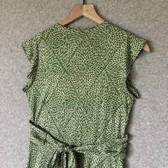 Banana Republic | Silk & Linen Women’s Green Floral V-Neck Flutter Sleeve Dress