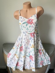 old navy M Cami Sun Dress Spring Floral colorful flowers Rayon Smocked Soft Girl