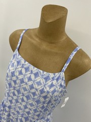 NEW! Gap Medium 8/10 Blue Dress Sleeveless Rayon Fit and Flare Sundress Tie Dye