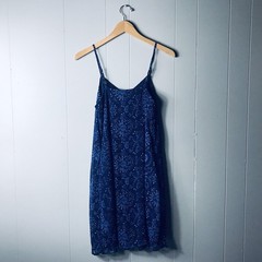 MUDD NAVY BLUE FLORAL PATTERN SPAGHETTI STRAP DRESS LINED WOMENS SMALL