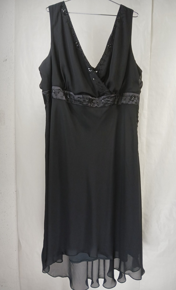 Scarlet Women&rsquo;s Sequined V-Neck Godet Gown Black Size 24W Midi Blouson Dress