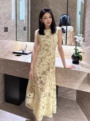 Self Portrait Yellow lace flowered sleeveless round-neck evening Dresses