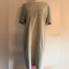 Minimalist Olive Green Women&rsquo;s Sueded Shift Dress
