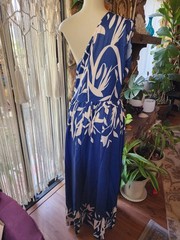 Women&rsquo;s Size L Blue White Floral One-Shoulder Sleeveless Maxi Dress Slit