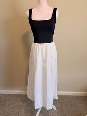 Aritzia Babaton Revive Poplin Fit and Flare Midi dress woman&rsquo;s size large NWT