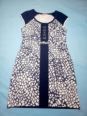 Viccio, Barcelona stretchy dress, fit size 12-14, navy blue + white