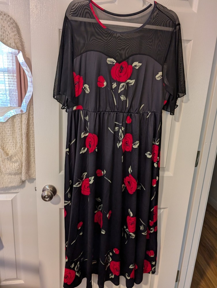 Black/Red Rose Print Maxi Short Sleeve Pull On Dress Size Shein Curve 2XL