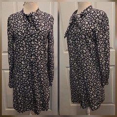 Paris Atelier Dress Navy Blue Fruit Print Fall Winter Size 4 Small Neck Tie