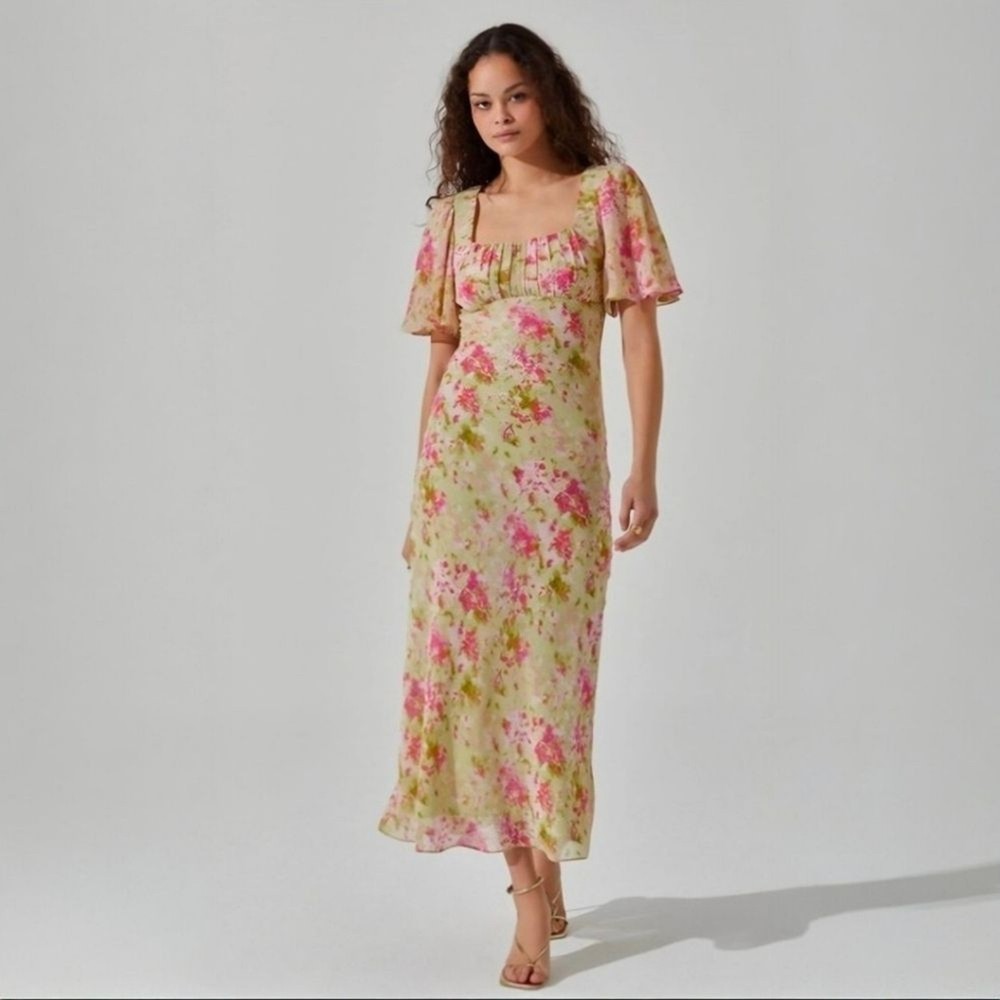 ASTR Tie Back Flutter Sleeve Open Back Cut Out Midi Dress in Lime Pink Floral L
