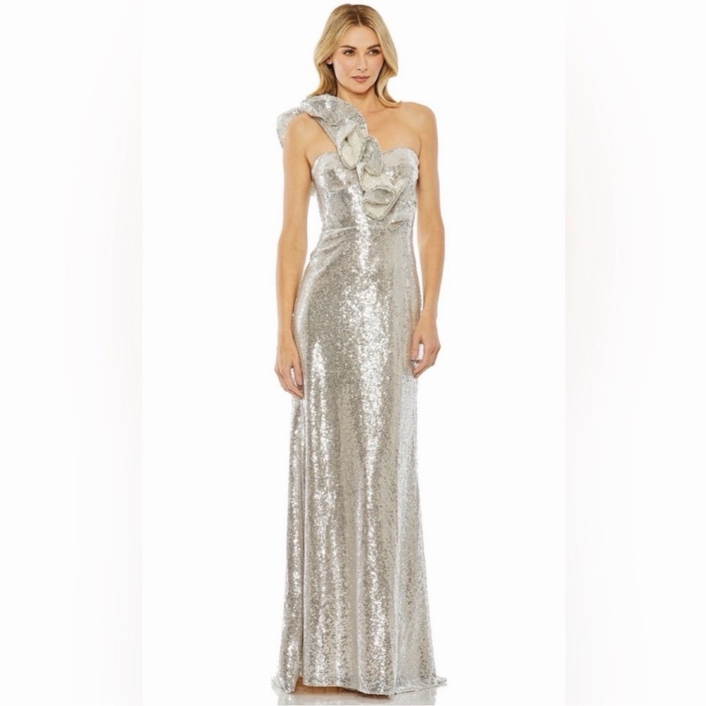 Mac Duggal Silver Sequin One-Shoulder Ruffle Long Maxi DressWomen’s Size 4 68513
