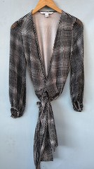 Diane Von Furstenberg Sigourney Dress 4 Black White Geometric Silk Wrap V Neck