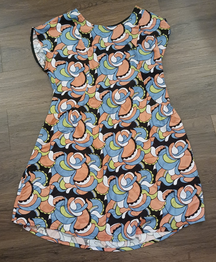 NOOWORKS Louise Mini Shift Dress Flower Power Print size M Colorful Art-to-wear