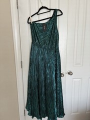 Cider Green & Black Solid One-Shoulder Pleated A-Line Midi Dress Sleeveless S