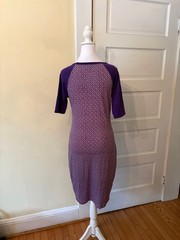 Bodycon midi dress 3/4 length sleeve scoopneck purple abstract vintage party