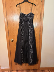 Morgan & Co. by Linda Bernell Black/Silver Embroidered Floral Chiffon Gown 7/8