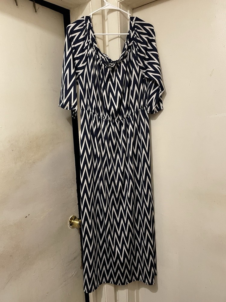 Navy & White Chevron Print Midi Dress Women’s XL