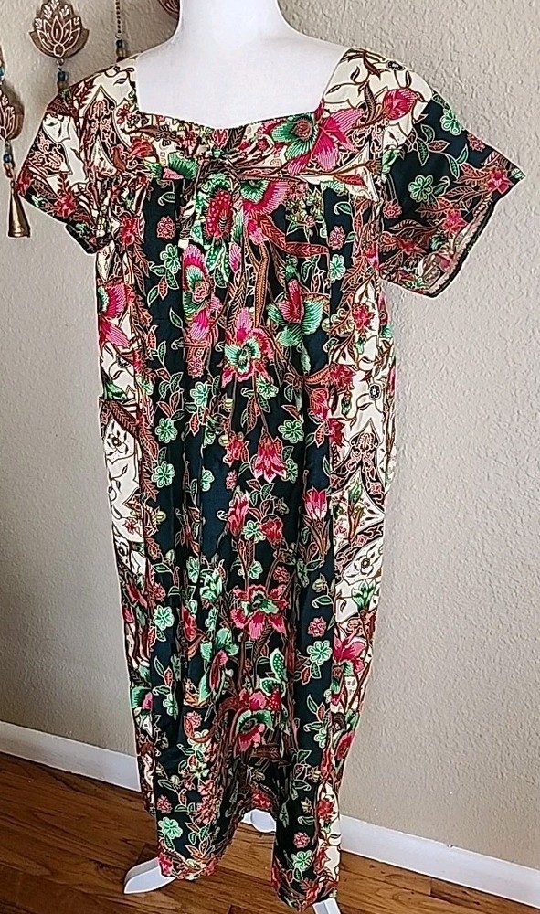 Vintage Kaftan Batik By Rommel Size XL Pink Green Tan Cream Floral