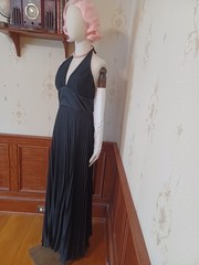 Vintage 1990s/Y2K Old Hollywood Glamor Long Black Formal or Prom Dress