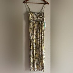 New Floral Slip Dress MIDI Junior’s Size Medium Side Slit lightweight Summer