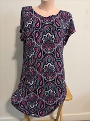Hatley dress XL features a vibrant pink, blue, and teal paisley pattern