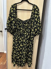 City Chic Dress L(20) Black Yellow Floral Ruched Half Sleeve Frill Hem Lined