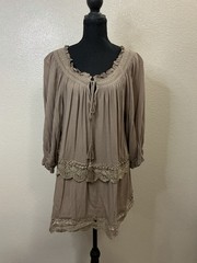 JJ&rsquo;s Fairyland Taupe Solid Round Neck Lace Ruffle Smocked Tie Dress L