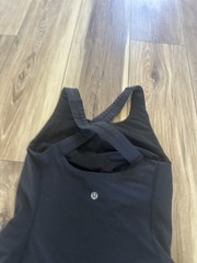 Lululemon womens hot hitter black Dress size 4
