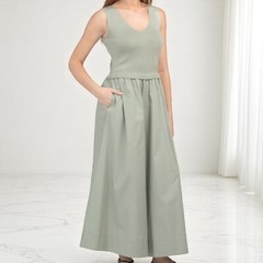 NWT Taylor Mix Media Ribbed Bodice Crew Neck Satin Skirt Side Pocket Maxi Dress