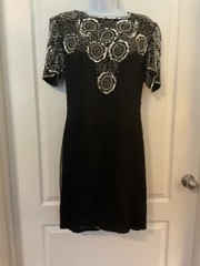Night Vogue Dress Women’s Black Sequin Beaded Lined Back Slit & Zip Sz M -B26