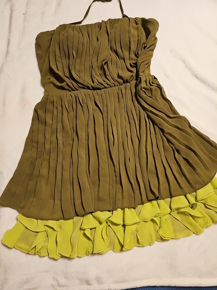 Jessica Simpson Women&rsquo;s Dress Size 14 Green Strepless Dry Clean 100%polyester