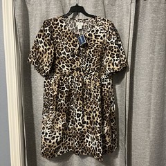 Nicole Miller Women&rsquo;s Cheetah Print Dress NWT Sz L large bubble sleeve