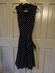 Jones Women Size 10 Button Dress Belt cotton Navy Dot Classic Timeless Classic