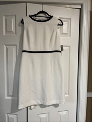 Kasper White With black Trim 12p Sleeveless Dress