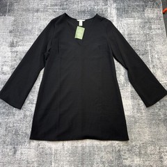 H&M Dress Womens Medium Black V-Neck A-Line Tunic Mini LBD Party Minimalist