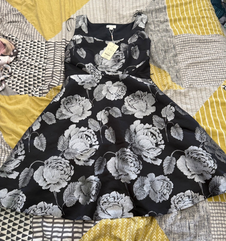 Monsoon Dress Women’s Size UK14 BNWT Black & silver flower pattern