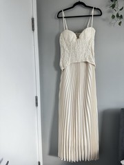 Fashion Nova Ivory Solid Lace Sweetheart Spaghetti Strap Pleated Zip Midi S