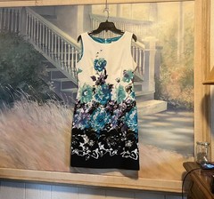 Women »s White W/Blue Floral Stretch Sleeveless Sheath Dress By Dressbarn Size 10