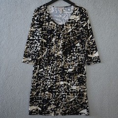 Chicos Easywear Dress Womens 1 US Medium Black Abstract Pleated Neck Slinky Knit