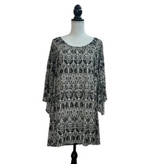 Love Luscious Women&rsquo;s Small Black, Beige Geometric Shift Dress Long Sleeve