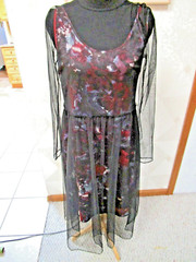 SIMPLY VERA WANG-BLACK MESH OVERLAY-FLORAL UNDERLINE- MAXI DRESS-SIZE-XS-NWT-$78