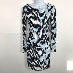 Jennifer Lopez Print Dress Sz L Long Sleeve Scoop Neck Soft Knit Abstract Chic