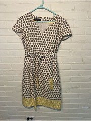 Jones New York Polka Dot Dress | Cream Brown & Yellow | Belted V-Neck | Size 6