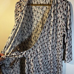 Bass Giraffe Wrap Midi Long Sleeve V-Neck Stretchy Ivory Blue Dress NWT Sz XL
