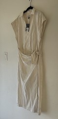 Medium Short Sleeve Wrap Waist Midi Shirtdress – Universal Thread Cream Striped