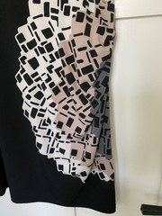 BCBG Women Dress (S) Short sleeve Polyester Rayon Black Brown White Preowned