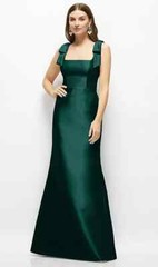 Alfred Sung Evergreen Bow Strap Satin Twill Trumpet Gown Size 4 $269 D868