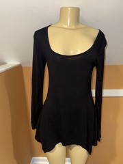 Zenana Outfitters Dress Black Medium Long Sleeve Scoop Neck T-Shirt Womens Small