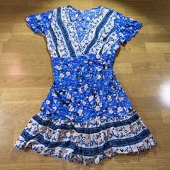 Floral Boho Gypsy Wrap Dress Short Flutter Sleeves & V-Neckline Large Flowy